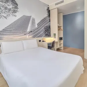 Cenisio Garibaldi Otel
