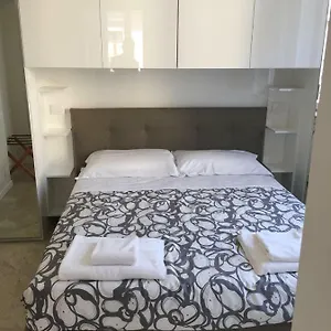 Apartment Porta Venezia - Downtown, Milan